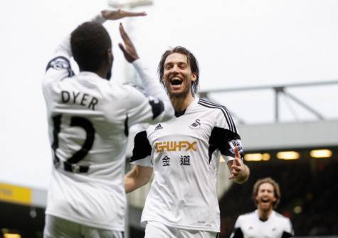 Dyer e Michu (Getty Images)