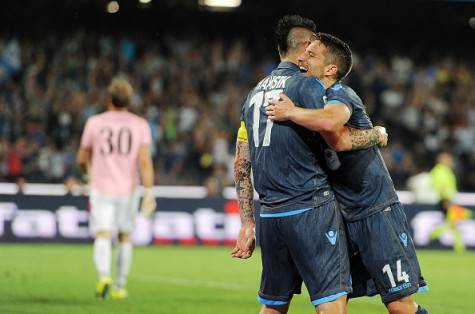 NAPLES, ITALY - MAY 18:  Dries Mertens and Marek Hamsik of Napoli celebrate a goal 3-2 scored by Dries Mertens during the Serie A match between SSC Napoli - AC Cesena at Stadio San Paolo on May 18, 2015 in Naples, Italy.  (Photo by Getty Images/Getty Images)