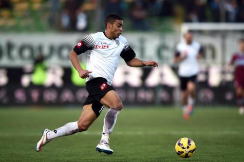 Foto LaPresse - Massimo Paolone 01/02/2015 Cesena (Italia) Sport Calcio CESENA - LAZIO Campionato di Calcio Serie A TIM 2014 2015 - Stadio "Dino Manuzzi" Nella foto: Gregoire Defrel in azione  Photo LaPresse - Massimo Paolone 01 February 2015 Cesena ( Italy) Sport Soccer CESENA - LAZIO Italian Football Championship League A TIM 2014 2015 - "Dino Manuzzi" Stadium  In the pic: Gregoire Defrel in action