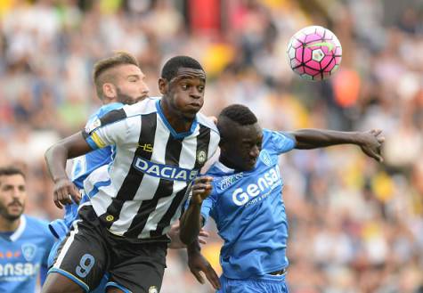 UDINE, ITALY - SEPTEMBER 19: Duvan Zapata of Udinese Calcio battles for an aerial ball with Assane Diousse Empoli FC during the Serie A match between Udinese Calcio v Empoli FC at Stadio Friuli on September 19, 2015 in Udine, Italy. (Photo by Dino Panato/Getty Images)