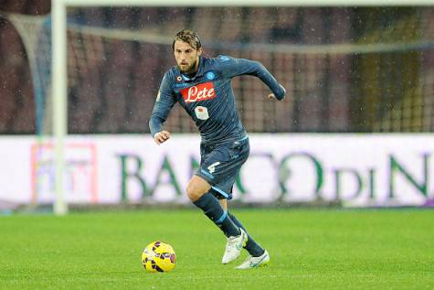 NAPLES, ITALY - JANUARY 22 : Henrique of Napoli in action during the TIM CUP match between SSC Napoli and Udinese Calcio at the San Paolo Stadium on January 22, 2015 in Naples, Italy. (Photo by Francesco Pecoraro/Getty Images)