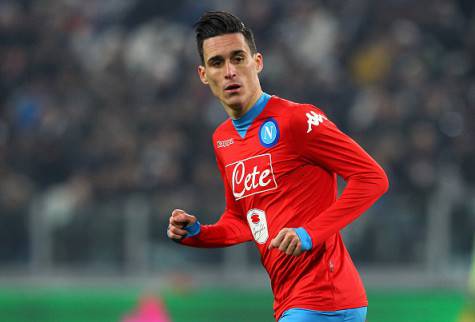 TURIN, ITALY - FEBRUARY 13: Jose Maria Callejon of SSC Napoli looks on during the Serie A match between and Juventus FC and SSC Napoli at Juventus Arena on February 13, 2016 in Turin, Italy. (Photo by Marco Luzzani/Getty Images)