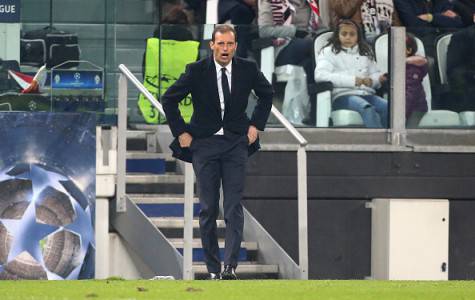 TURIN, ITALY - FEBRUARY 23: Coach of Juventus Massimiliano Allegri reacts during the UEFA Champions League Round of 16 first leg match between Juventus Turin and Bayern Muenchen (Bayern Munich) at Juventus Stadium on February 23, 2016 in Turin, Italy. (Photo by Jean Catuffe/Getty Images)