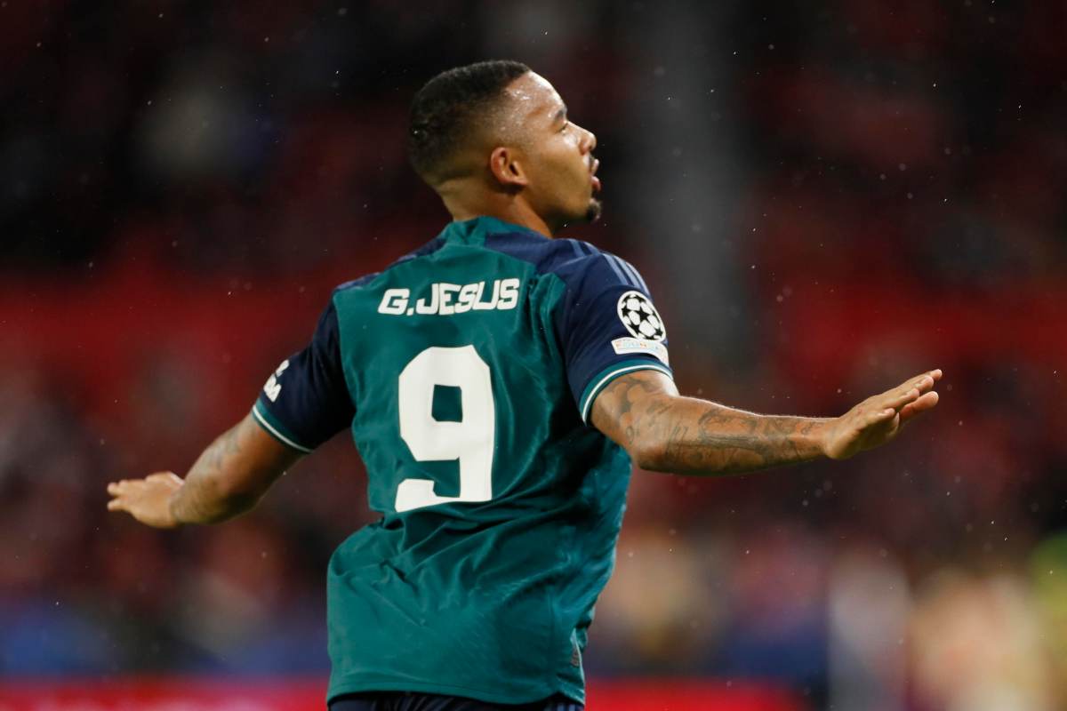 Napoli scambio Osimhen Gabriel Jesus