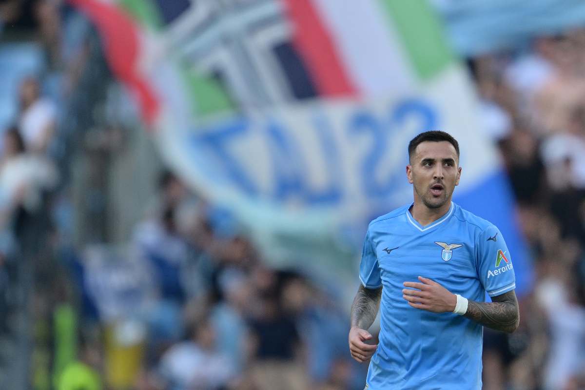 Mercato Napoli Vecino