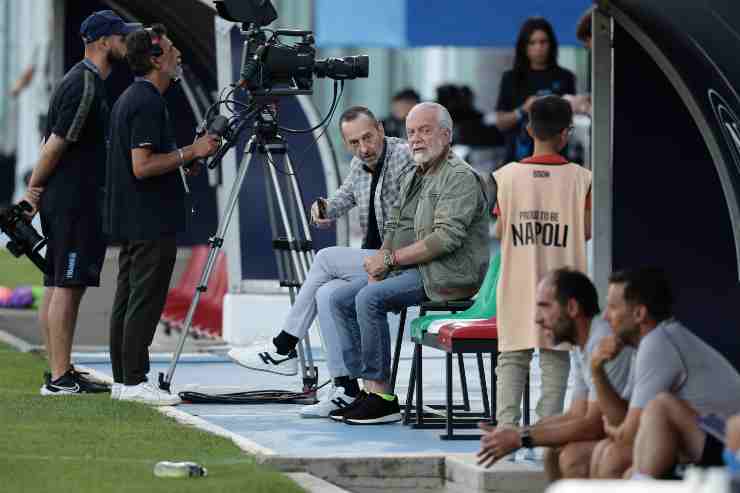 Napoli, Conte è stufo: incontra subito De Laurentiis, cosa succede?