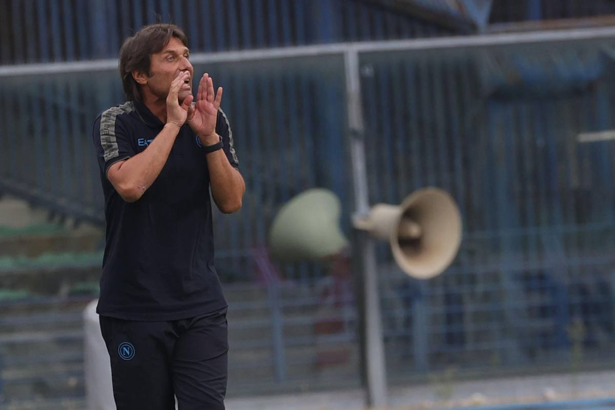 Conte pensa al 4-3-3