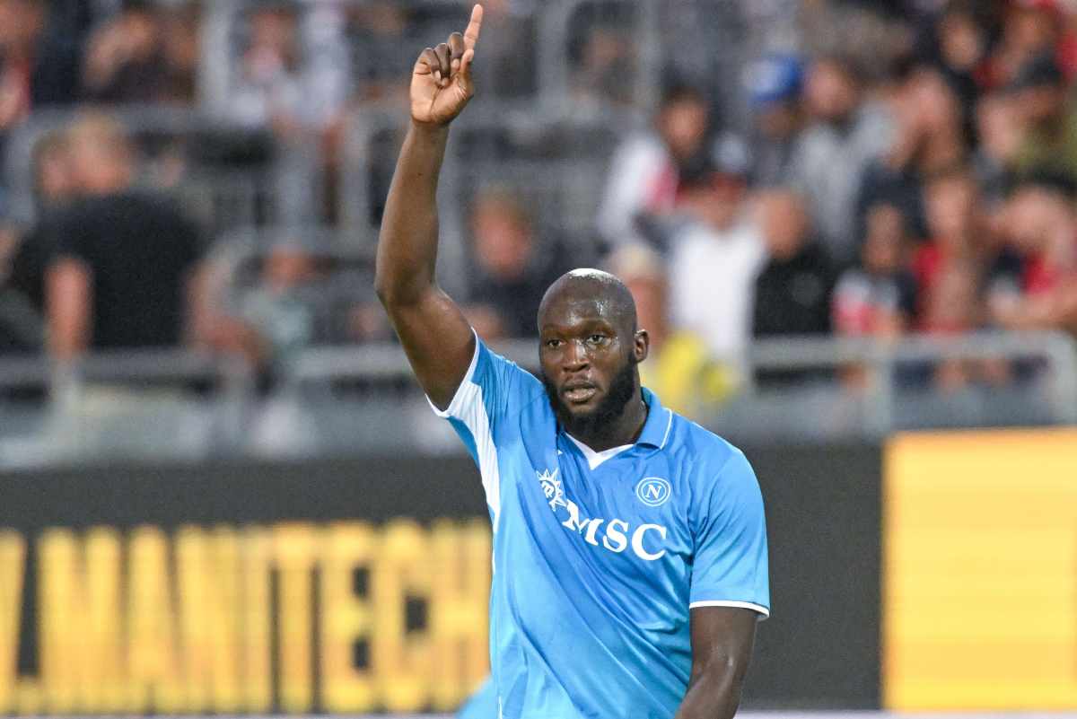 Napoli, Conte l'ha convinto: il gesto di Lukaku a sorpresa