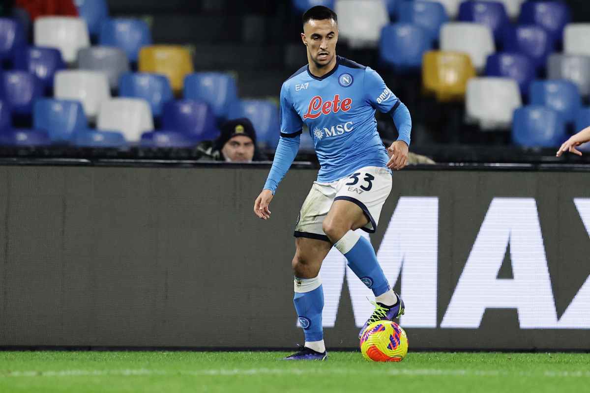 Ounas con la maglia del Napoli