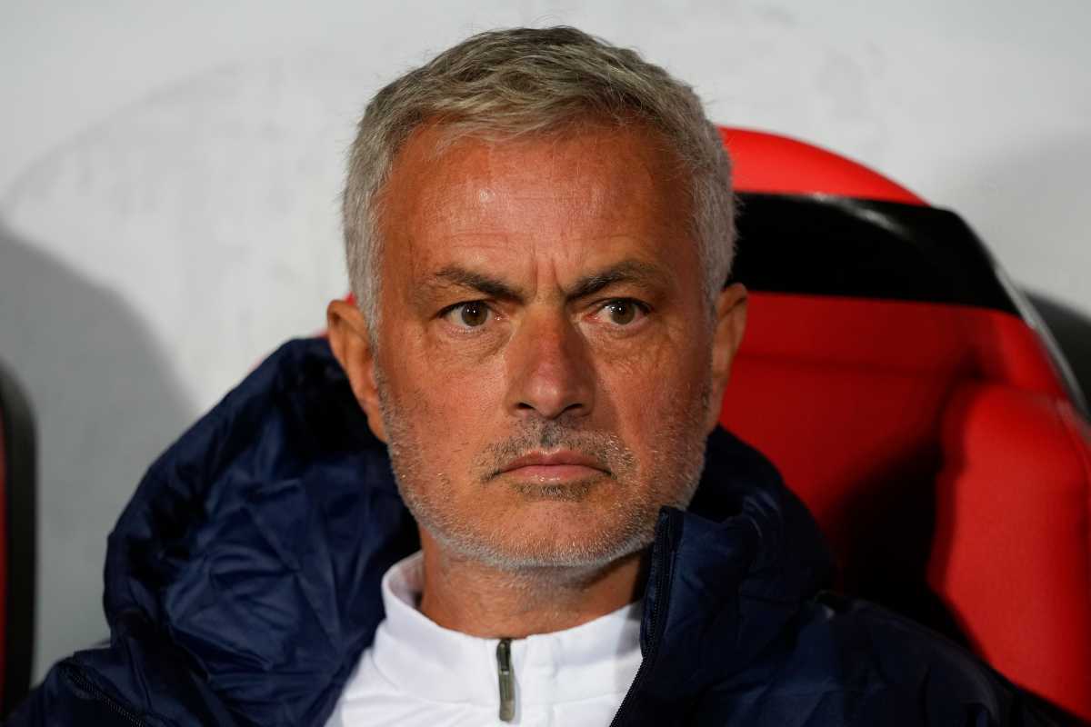 Mourinho subito operato, ecco le sue condizioni: l'annuncio