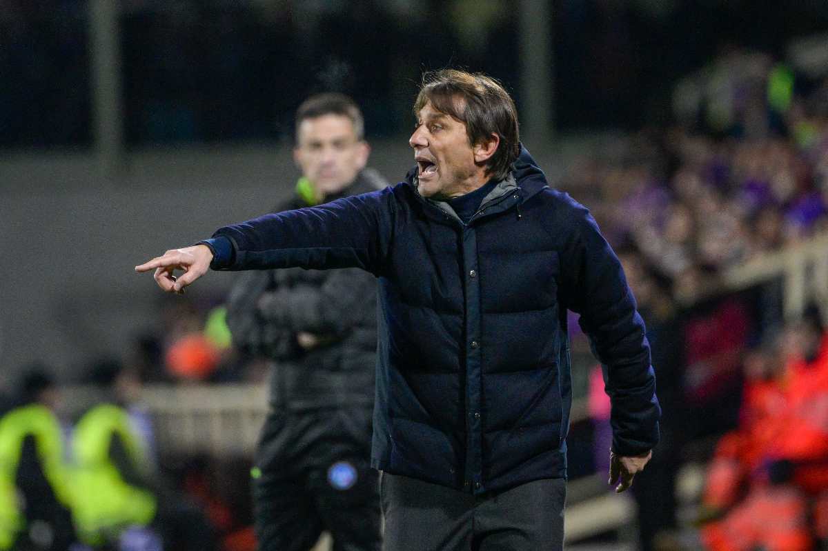 Conte dà indicazioni