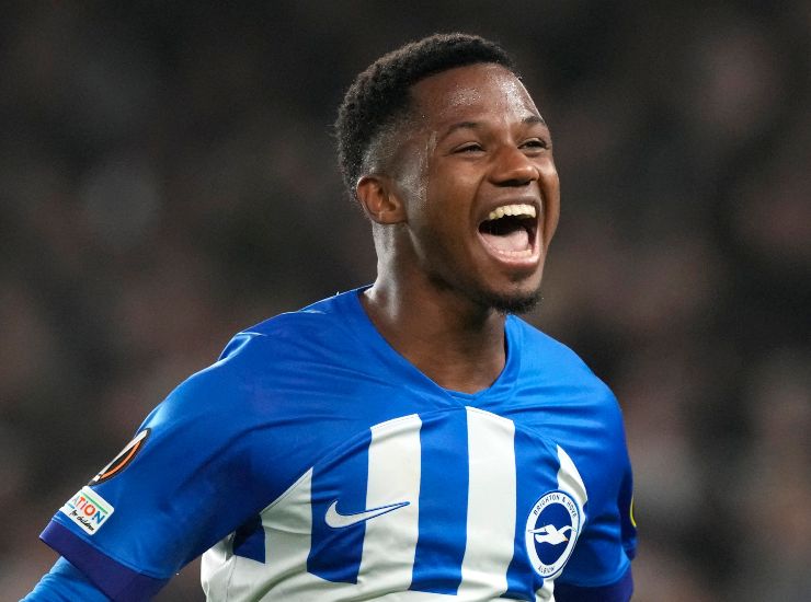 Ansu Fati con la maglia del Brighton