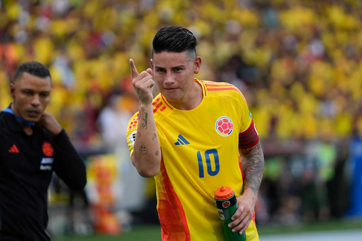 James Rodriguez esulta