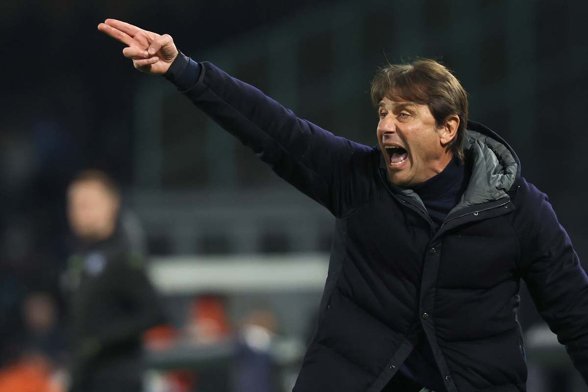 Conte dà indicazioni