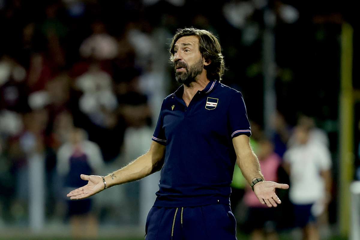 Pirlo dà indicazioni