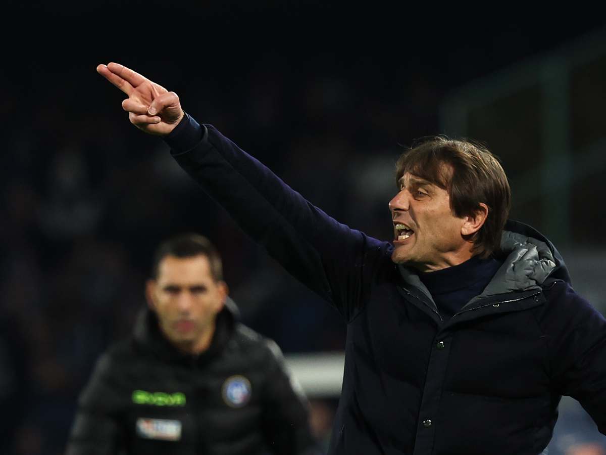 Conte dà indicazioni