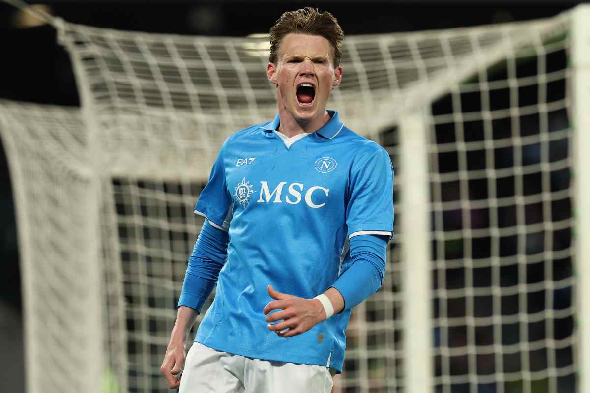 McTominay esulta