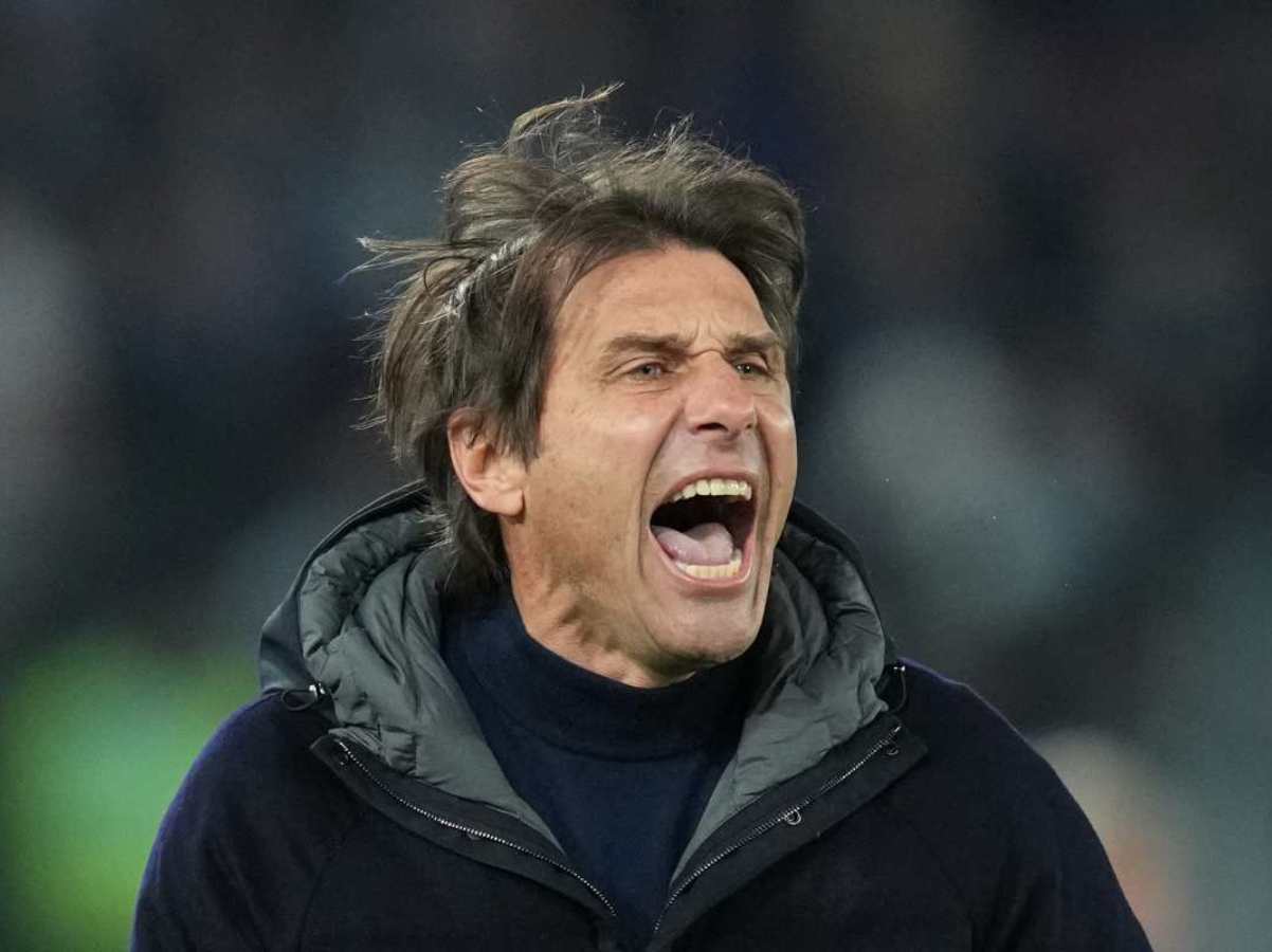 Conte infuriato in panchina